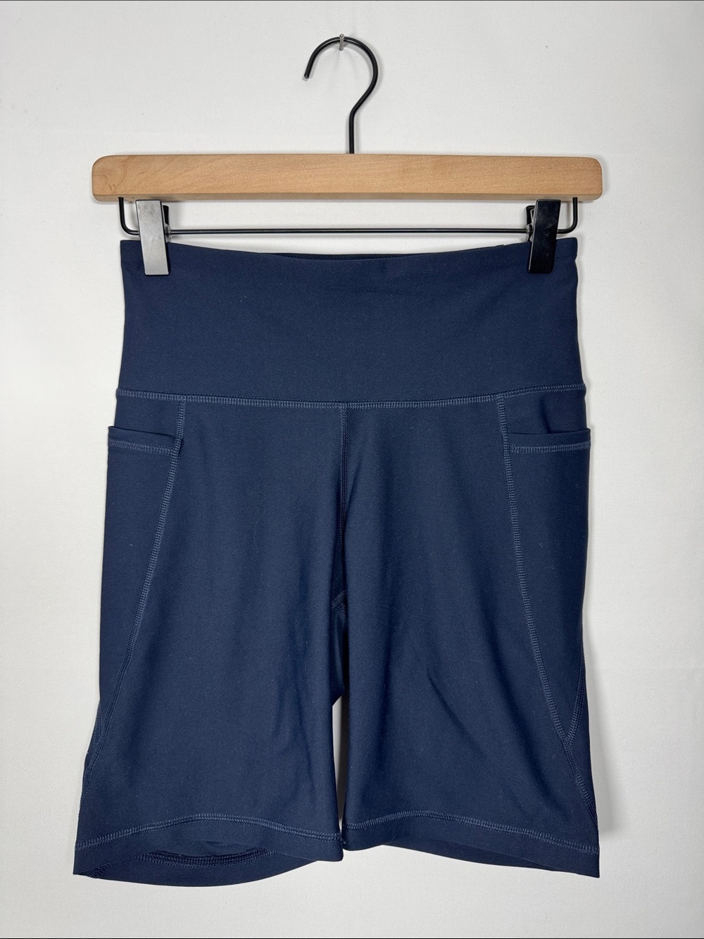 WAS52 {Old Navy} "Powersoft High Rise Bike Short" Navy Blue 8" Inseam